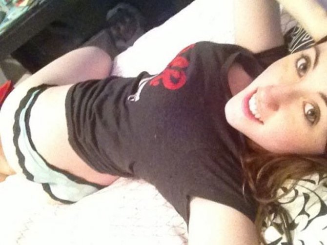 Откровенные фото девушек из соц. сетей