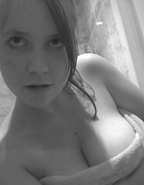 Откровенные частные снимки девушек из соц сетей. Часть 2