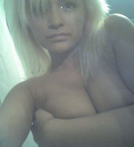 Откровенные частные снимки девушек из соц сетей. Часть 2