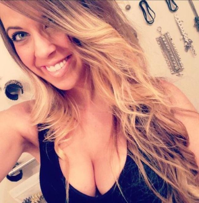 Красивые девушки с большой грудью