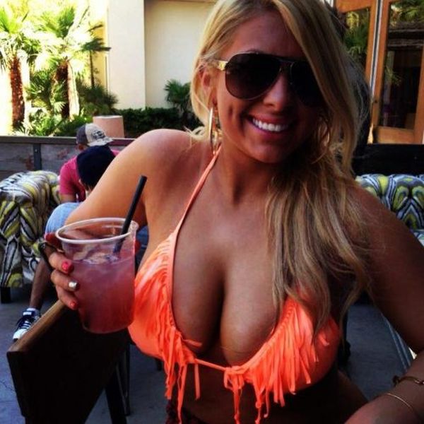 Красивые девушки с большой грудью