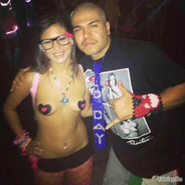 Сексуальные красотки с фестиваля электронной музыки в Лас-Вегасе