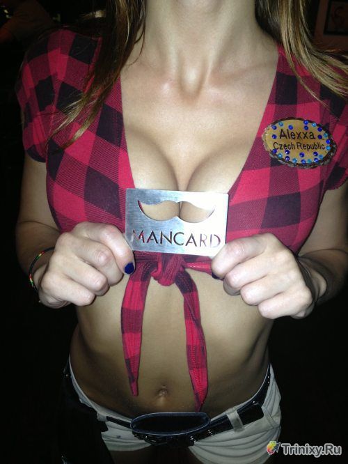 Стройные девушки с большим бюстом