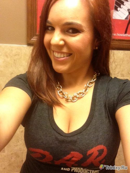 Стройные девушки с большим бюстом