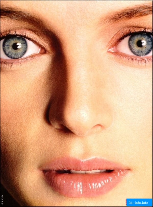 Голая Хизер Грэм