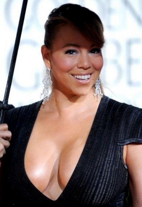 Декольте от Mariah Carey