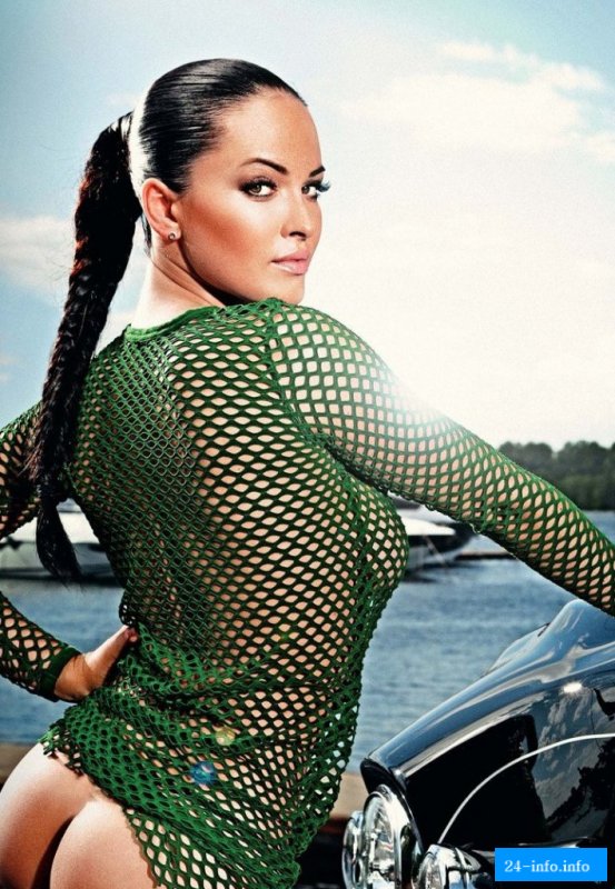 Почти голая Даша Астафьева