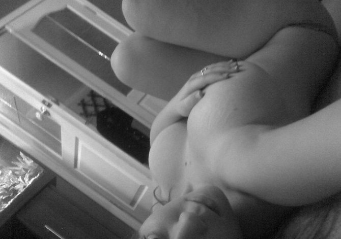 Откровенные частные снимки девушек из соц сетей. Часть 2