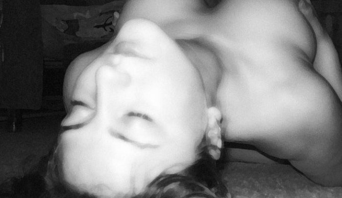 Откровенные частные снимки девушек из соц сетей. Часть 2