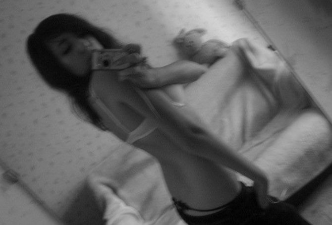 Откровенные частные снимки девушек из соц сетей. Часть 2