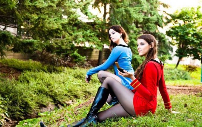 Красивые девушки в косплей костюмах