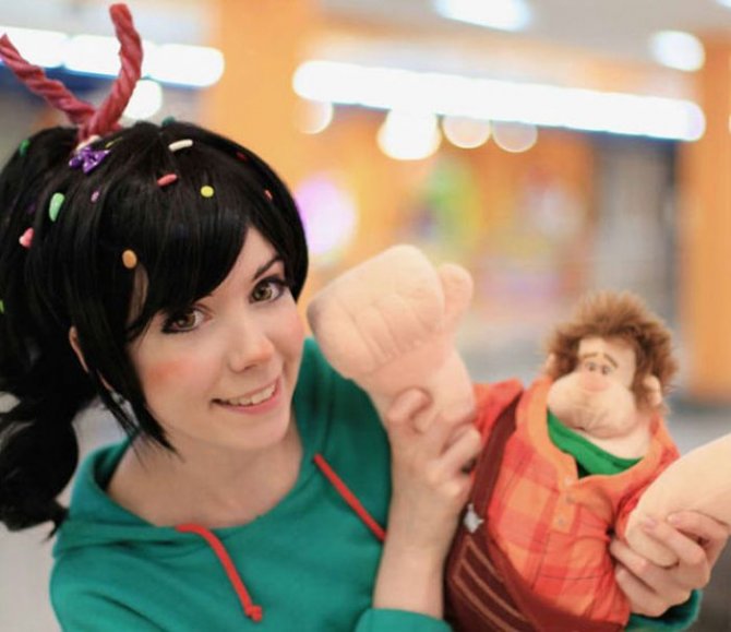 Красивые девушки в косплей костюмах