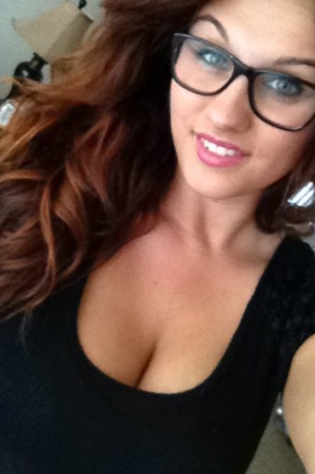 Красивые девушки с большой грудью