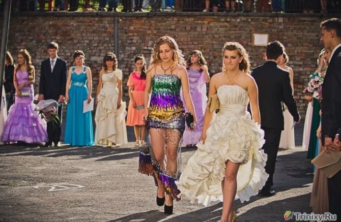 Как изменился вид выпускного платья с 1960 по 2013 годы