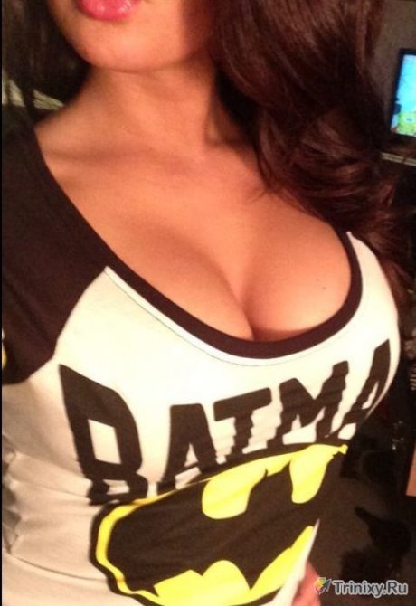 Стройные девушки с большим бюстом