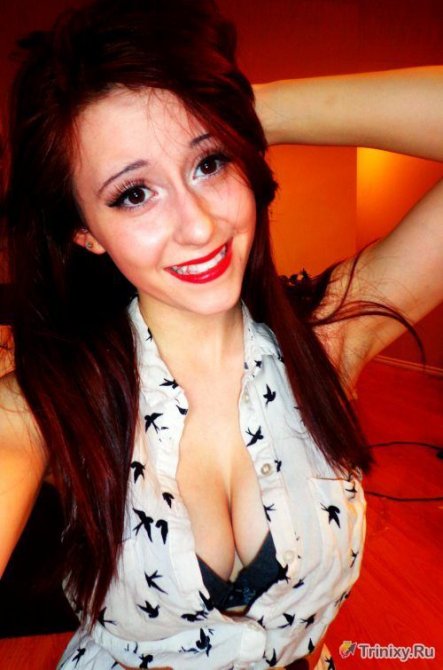 Стройные девушки с большим бюстом