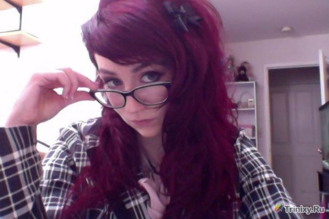 Сексуальные девушки в очках