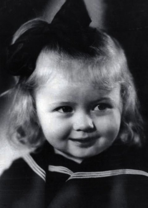 Как выглядели знаменитые люди в детстве