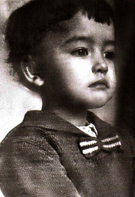 Как выглядели знаменитые люди в детстве