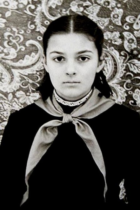 Как выглядели знаменитые люди в детстве