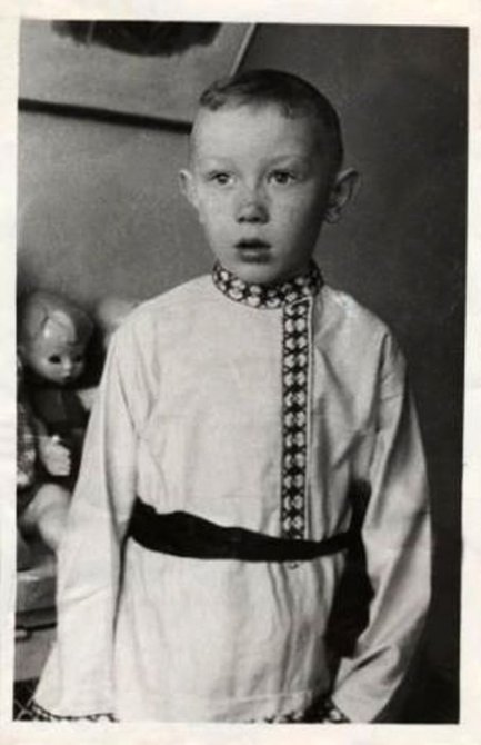 Как выглядели знаменитые люди в детстве