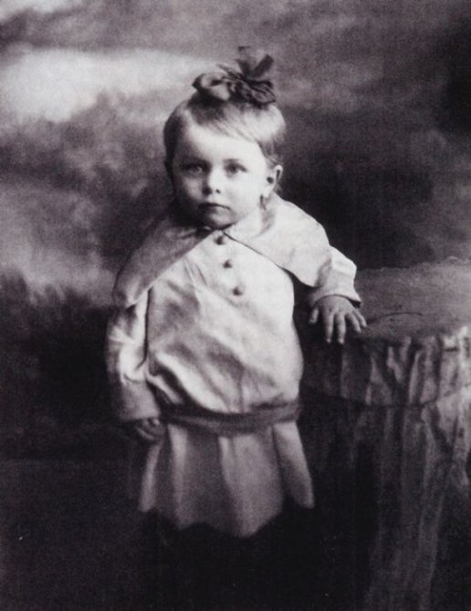 Как выглядели знаменитые люди в детстве