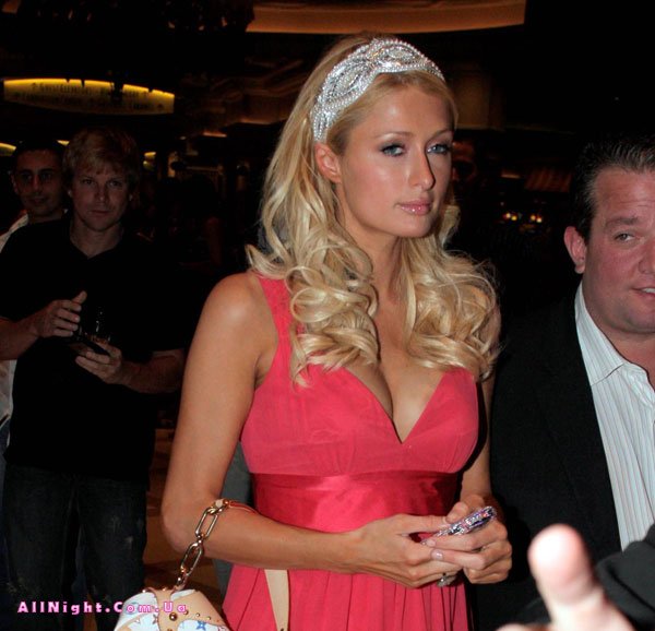 Пэрис Хилтон  Фото