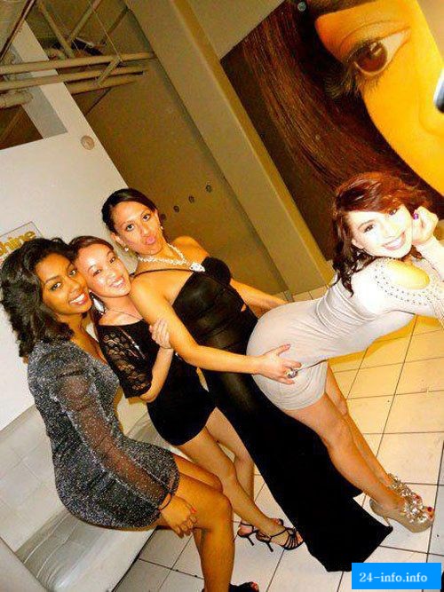 Девушки в сексуальных позах