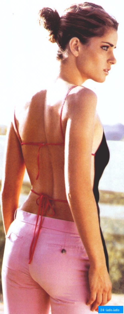 Голая Аманда Пит