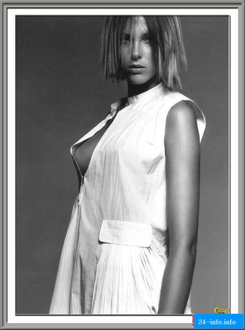 Голая Ана Хикманн