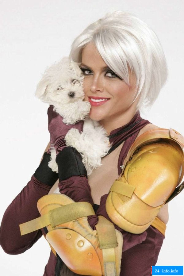 Голая Анна Николь Смит