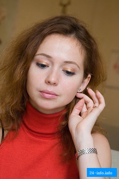 Елена Захарова /   (1975)