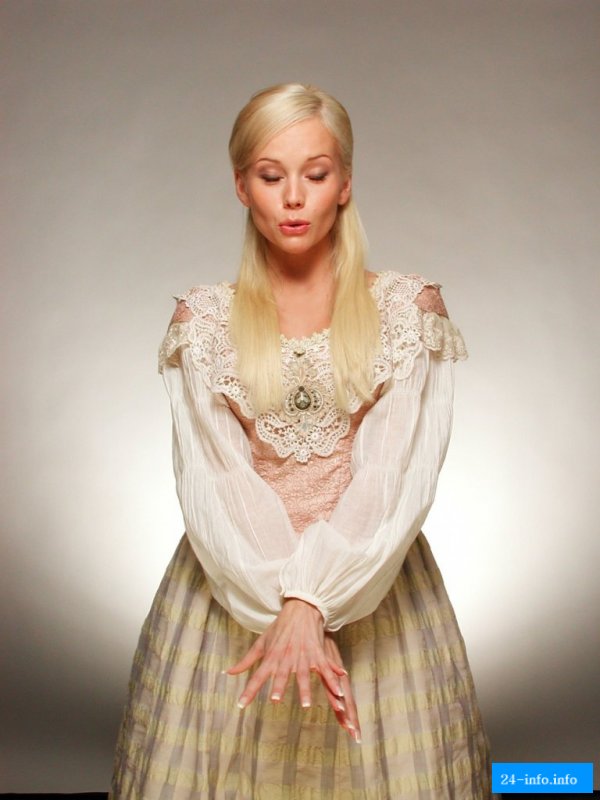 Красотка Елена Корикова /   (1972)