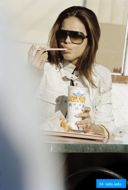 Сексуальная Адриана Лима / Adriana Lima (1981)