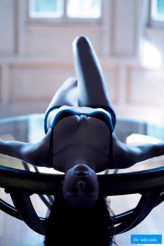 Сексуальная Адриана Лима / Adriana Lima (1981)