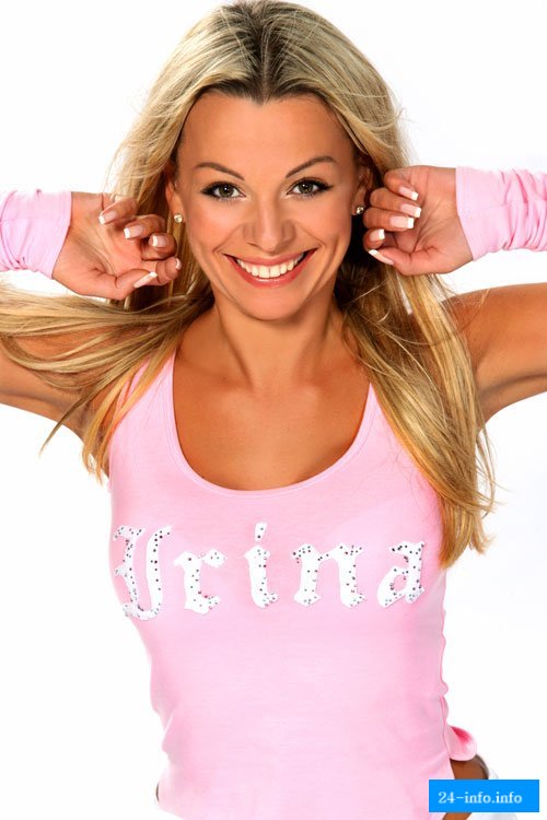 Голая певица Ирина Салтыкова