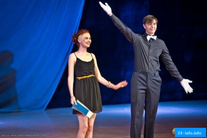 Симпатичные выпускницы 2013 года