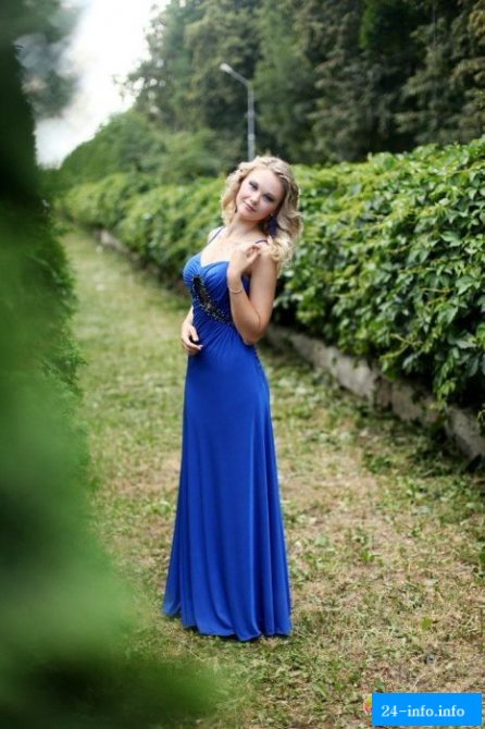 Симпатичные выпускницы 2013 года