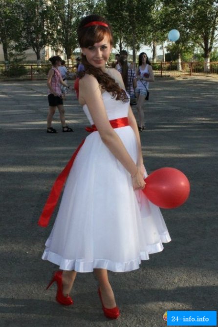 Симпатичные выпускницы 2013 года