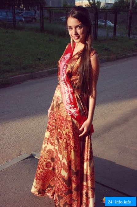 Симпатичные выпускницы 2013 года