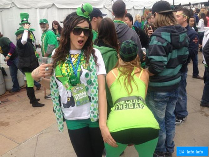 Девушки в сексуальных позах