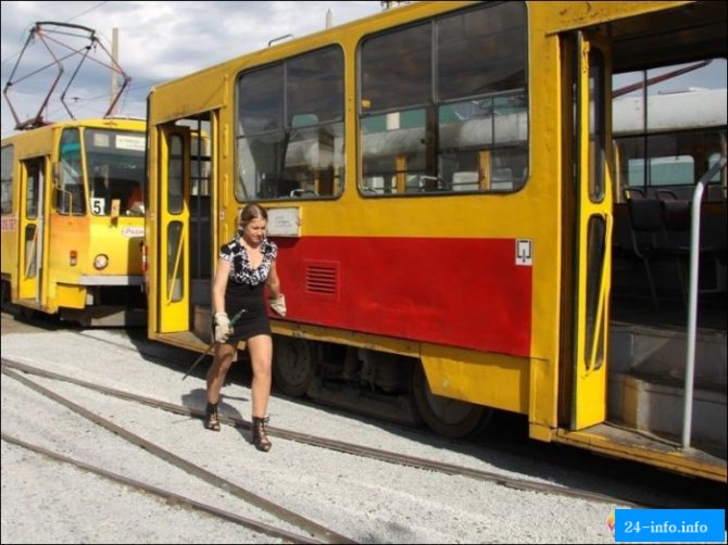 Сексуальные, однако, в Барнауле водители трамваев