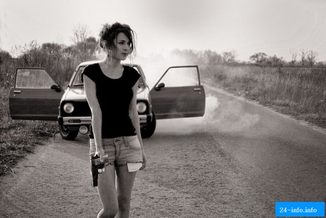 Сексуальные девушки и красивые автомобили (57 фото)