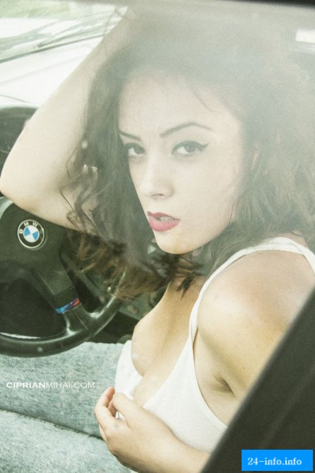 Сексуальные девушки и красивые автомобили (57 фото)