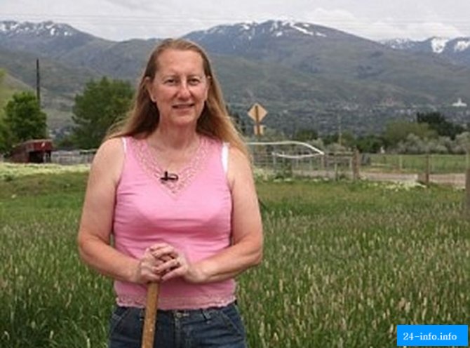 Женщина мечтает быть парализованной (7 фото)