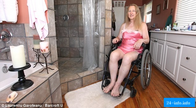 Женщина мечтает быть парализованной (7 фото) Женщина мечтает быть парализованной (7 фото)