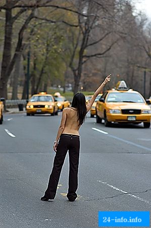 Фотограф борется за права женщин Нью-Йорка ходить топлесс НЮ Фотограф борется за права женщин Нью-Йорка ходить топлесс НЮ