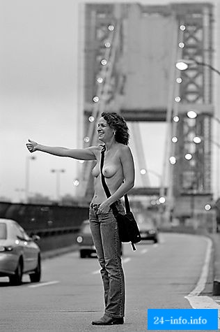 Фотограф борется за права женщин Нью-Йорка ходить топлесс НЮ Фотограф борется за права женщин Нью-Йорка ходить топлесс НЮ