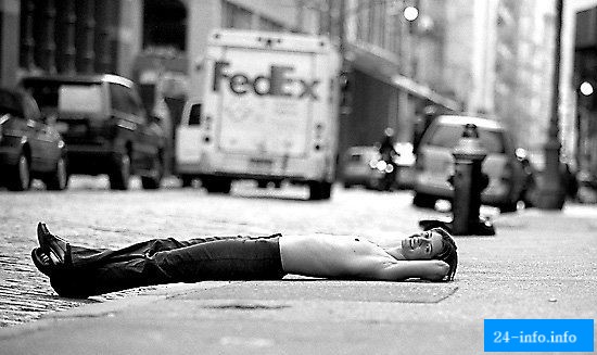 Фотограф борется за права женщин Нью-Йорка ходить топлесс НЮ Фотограф борется за права женщин Нью-Йорка ходить топлесс НЮ