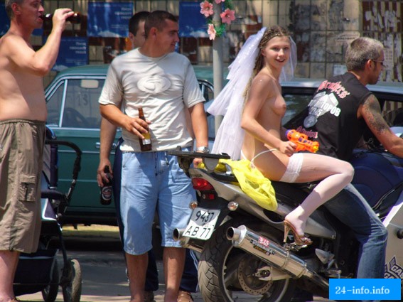 Украинская свадьба байкеров. Интересный наряд. НЮ